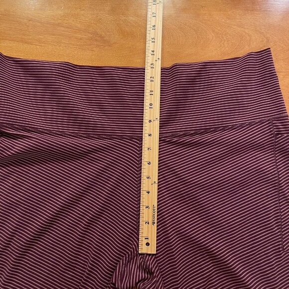 Athleta Salutation Stash Pocket 7/8 Tight Leggings Purple Pink Stripes - Picture 6 of 11